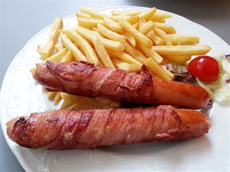 Free Images : dish, produce, fast food, meat, lunch, cuisine, austria, bratwurst, french fries ...