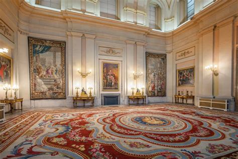 Hall of Halberdiers (Salon De Alabarderos) at Royal Palace of Madrid ...