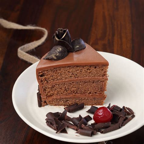 Belgian Couverture Chocolate Cake | Order Chocolate Cake Online ...