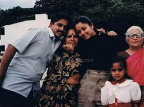 Soundarya Profile Biogarphy Biodata Family Photos