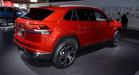 2020 VW Atlas Cross Sport Starts From $30,545, Saves You $1,000 Over 3-Row Atlas | Carscoops