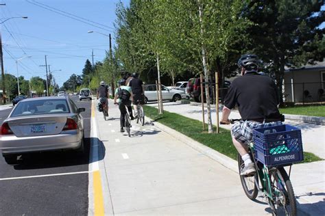 SF’s First Raised, Parking-Protected Bike Lane in Construction on ...