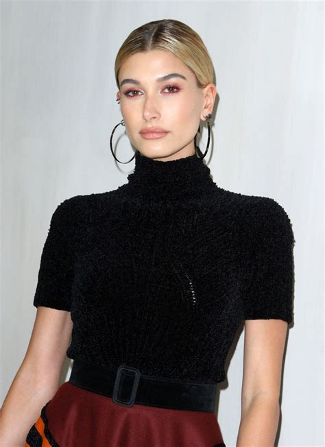 Hailey Baldwin Style, Clothes, Outfits and Fashion• Page 19 of 50 • CelebMafia