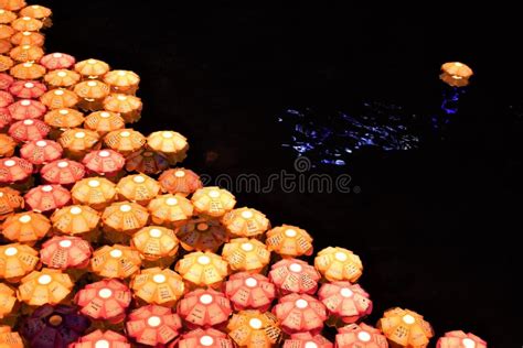 Lampions on Water during Seoul Lantern Festival, Cheonggyecheon Stream, Seoul, Korea Stock Photo ...