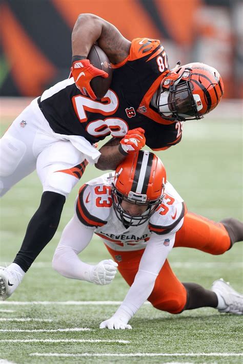 Will Joe Mixon play against the Jaguars tonight?