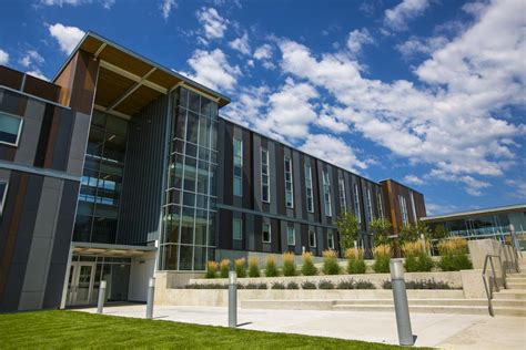 'Like living in a hotel': NIACC opens long-awaited dorms | Mason City & North Iowa ...