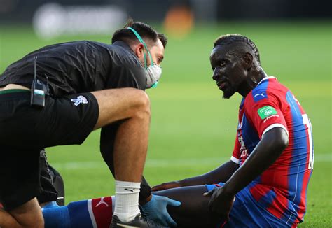 Mamadou Sakho suffers muscle tear as Crystal Palace centre-back options diminished again – South ...