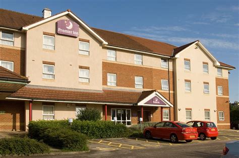 PREMIER INN NEWCASTLE (METRO CENTRE) HOTEL - Updated 2021 Prices & Reviews (Gateshead, England ...