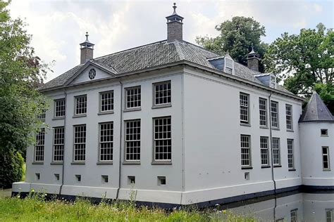 Castle Limburg Oosterhout - Oosterhout - TracesOfWar.com