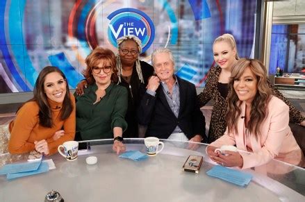 Joy Behar Kicks Kim Klacik Off ‘The View’ During Fight — Watch – Hollywood Life