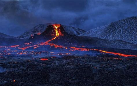 This Long-Dormant Reykjanes Volcano Is Erupting & The Photos Are Fire