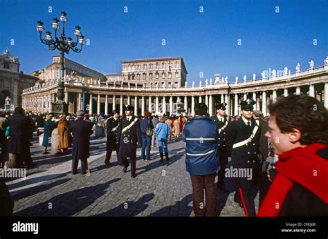 Vatican City Italy St Peter's Square Pope Blessing Crowd Carabinieri's ...