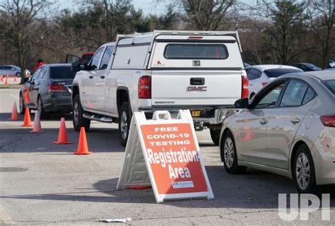 Photo: Covid Drive Through Testing In Illinois - SLP2022010410 - UPI.com