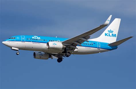 Boeing 737-700 KLM. Photos and description of the plane