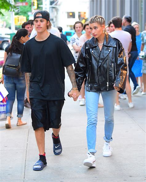 Justin Bieber And Hailey Baldwin Hold Hands As They Leave Dinner At Ciprianis In Soho – MEZIESBLOG