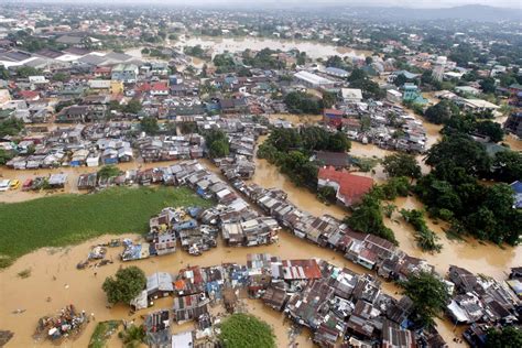 Banjir dan Kegagalan Pembangunan - The Indonesian Institute