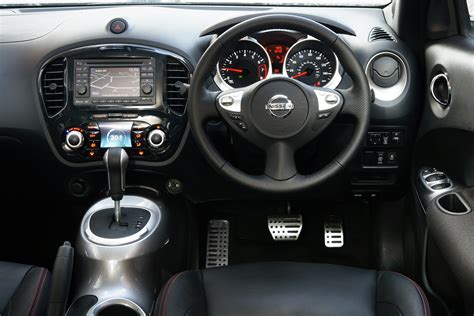 NISSAN JUKE - Review and photos