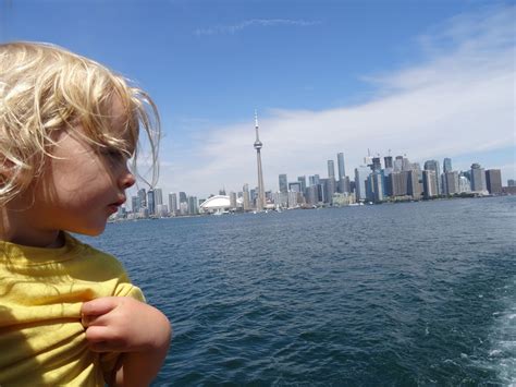 Femme au foyer: Toronto Island Park