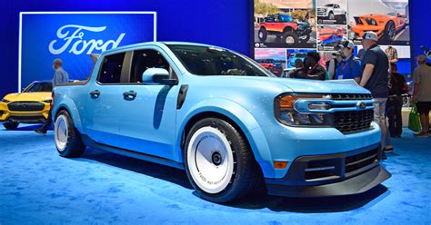 Top Truck Trends At SEMA 2021: Going Big On Retro, Desert Racing And EV ...