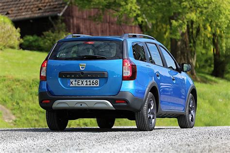 DACIA Logan MCV Stepway Specs & Photos - 2017, 2018, 2019, 2020, 2021 ...