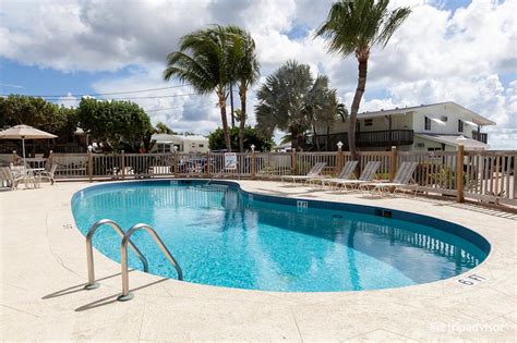 Parmer's Resort™ Little Torch Key Hotel Waterfront Views