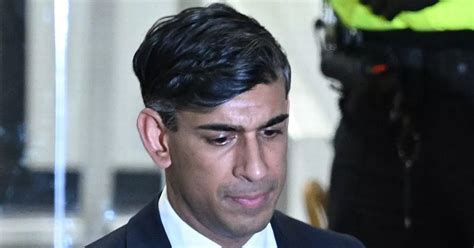 Rishi Sunak scrapes through Rwanda vote but suffers major Tory rebellion - TrendRadars