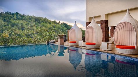 The Golden Crown Hotel, Kandy - 5 Star Luxury Hotel in Sri Lanka