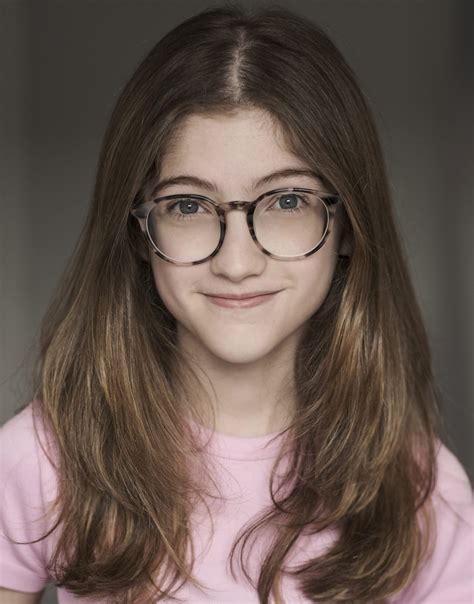 ELLIE BARTON - Urban Talent Actors Management