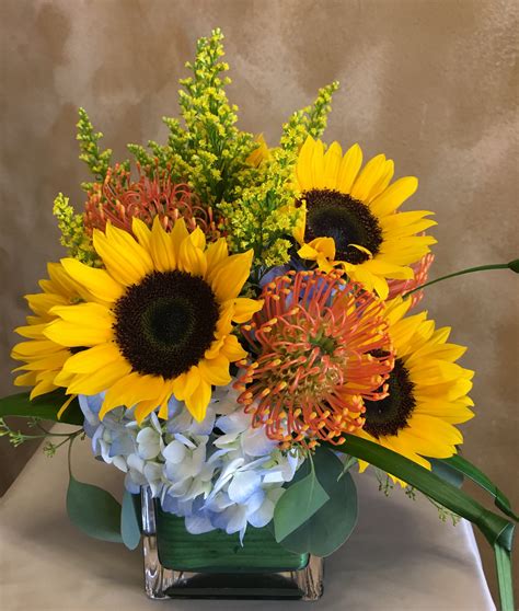 Golden Sunshine Bouquet in Fort Myers, FL | Ruth Messmer Florist