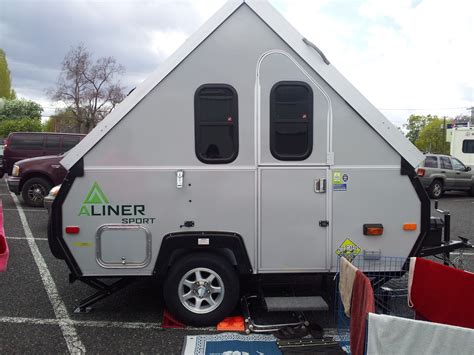 Aliner Sport is very cute! | Camping trailer, Recreational vehicles, A ...