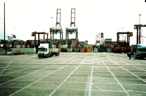 Southampton Docks 2001 1 | Southampton, Dock, Bristol