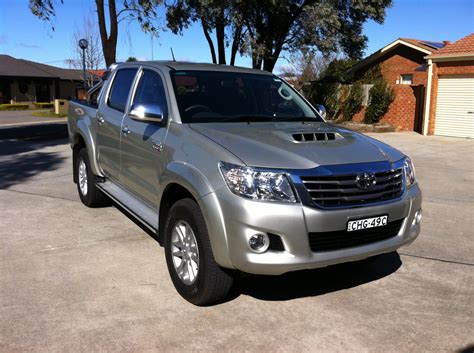 2012 Toyota HILUX SR5 (4x4) - BladeRunner - Shannons Club