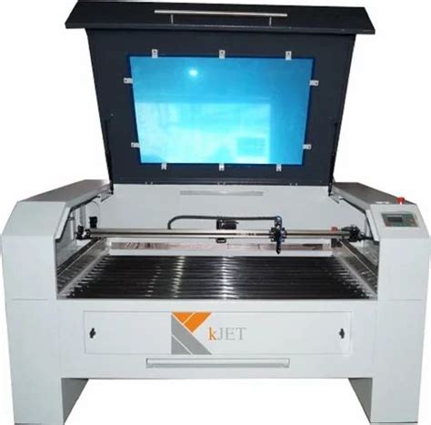 Acrylic Cutting Machine at ₹ 300000/piece | Acrylic Cutting Machine in Ahmedabad | ID: 2851483359548