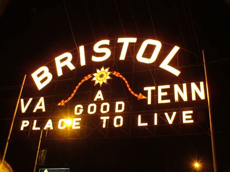 Bristol, TN : This sign crosses the state line between VA & TN. The ...