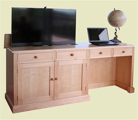 Contemporary Furniture in Natural Oak and Maple