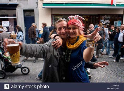 Bruges nightlife hi-res stock photography and images - Alamy