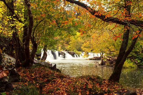 Sandstone Falls, a West Virginia State Park located near Beckley, Oak ...