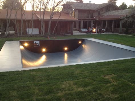 Skate Ramps Backyard, Backyard Skatepark, Skatepark Design, Backyard Landscaping, Skateboard ...