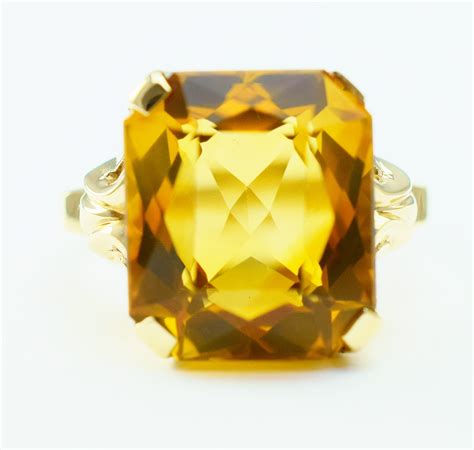 10K Yellow Gold 4.75 Grams Emerald Cut Yellow Topaz Lady's Ring | Property Room