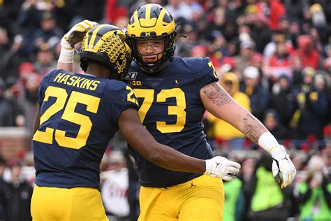 Michigan OT Jalen Mayfield declares for 2021 NFL Draft