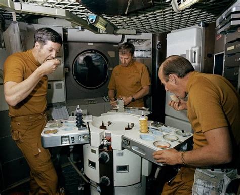 Space Food: What Do Astronauts Eat in Space? | Starlust