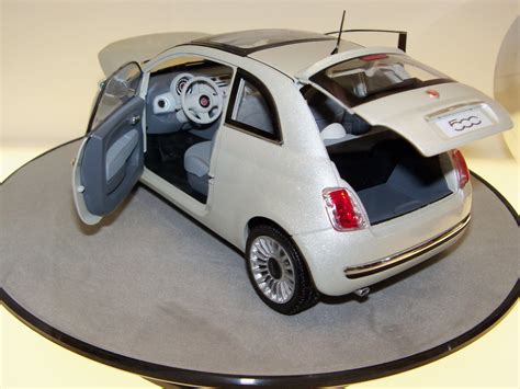 Fiat 500 USA: Fiat 500 Accessories on display at the New York Auto Show