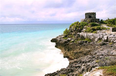 The mysterious Maya ruins from Tulum - Tripping with O'Balaj and his friends around the world