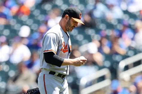 Matt Harvey Receives Emotional Standing Ovation In Citi Field Return