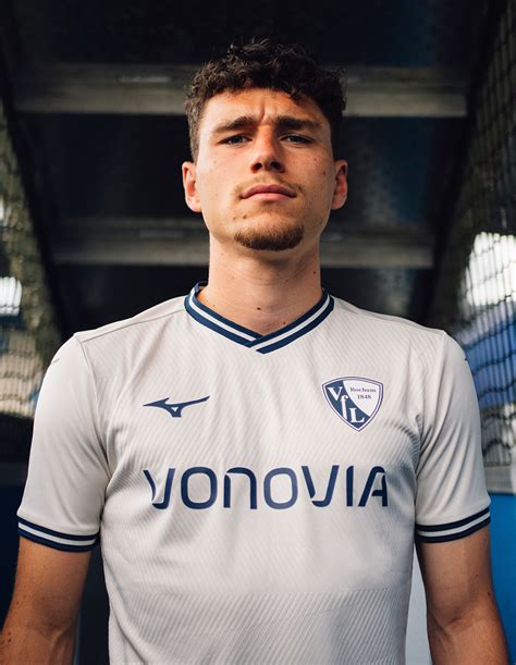 Bochum 2022-23 Mizuno Away Kit - Football Shirt Culture - Latest ...