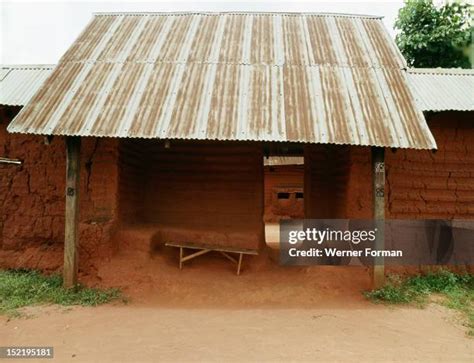 43 Royal Palace Of The Oba Of Benin Stock Photos, High-Res Pictures ...