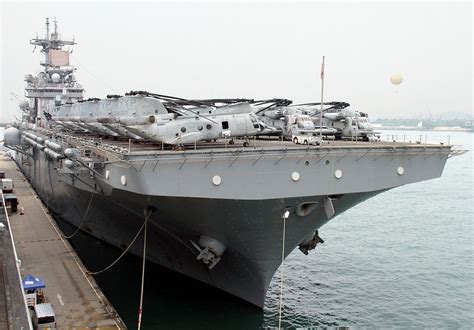 USS Boxer | LHD 4 | Wasp-Class Amphibious Assault Ship | United States ...