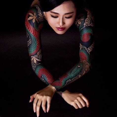 yakuza tattoo body suit – Google Suche | Dragon tattoo full sleeve, Sleeve tattoos, Sleeve ...