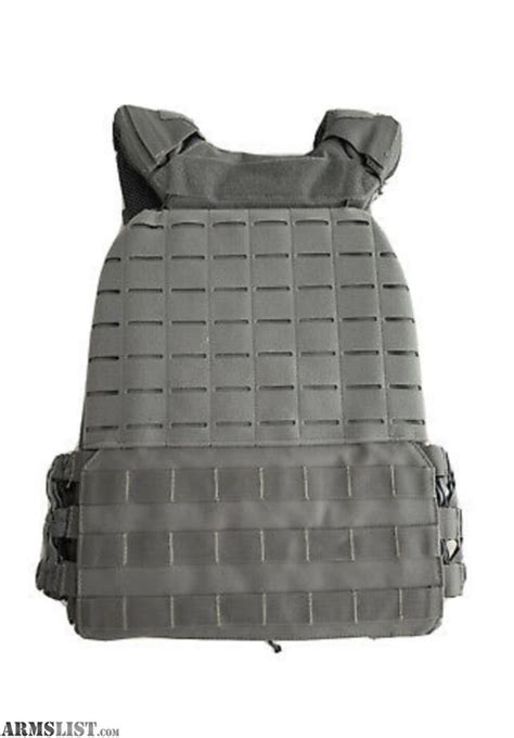 ARMSLIST - For Sale: Tactical Vest With Level 3 Body Armor Plates Curved