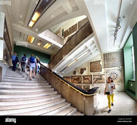 British museum roman mosaics hi-res stock photography and images - Alamy